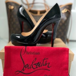Christian Louboutin Bianca 140 size 38 (7.5)